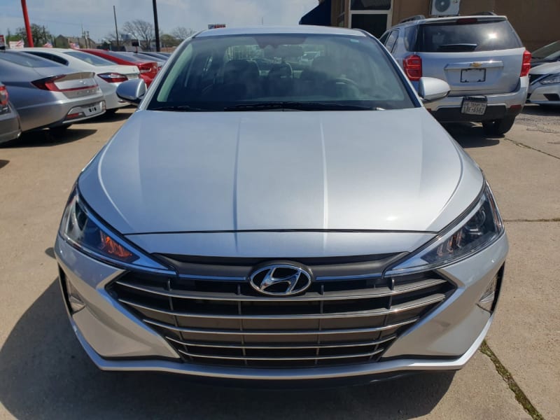 Hyundai Elantra 2019 price $11,999