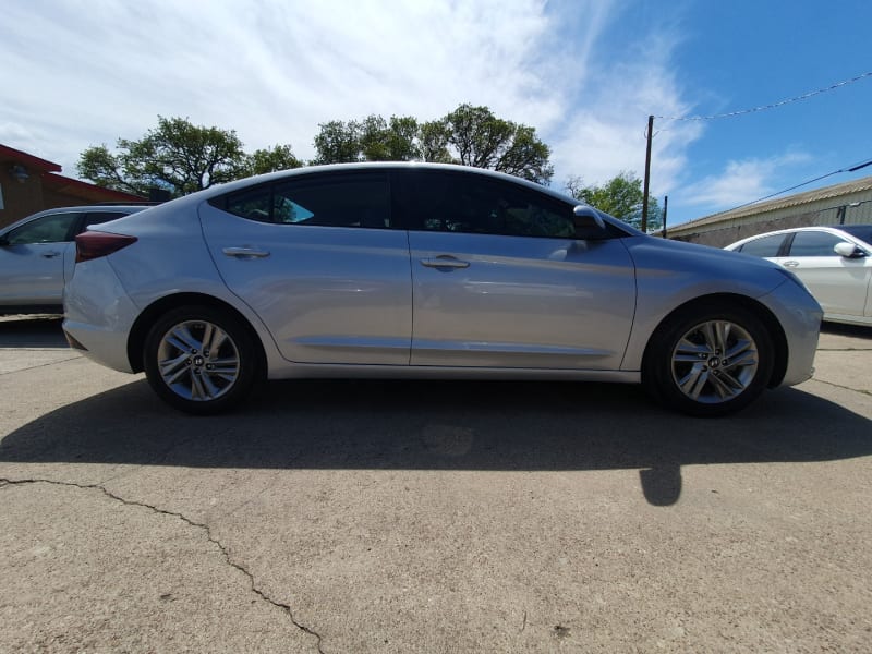 Hyundai Elantra 2019 price $11,999