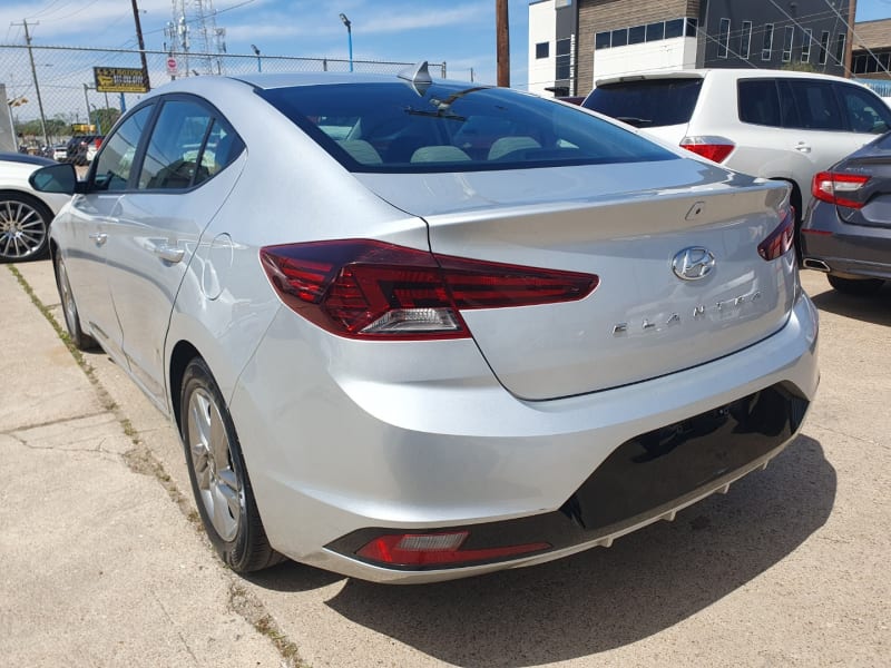 Hyundai Elantra 2019 price $11,999