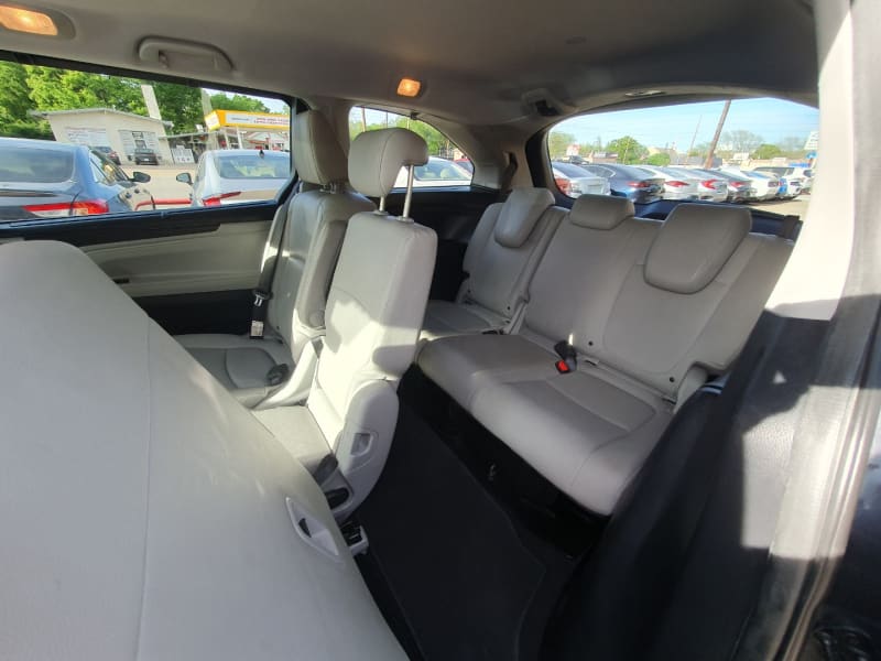 Honda Odyssey 2019 price $18,999