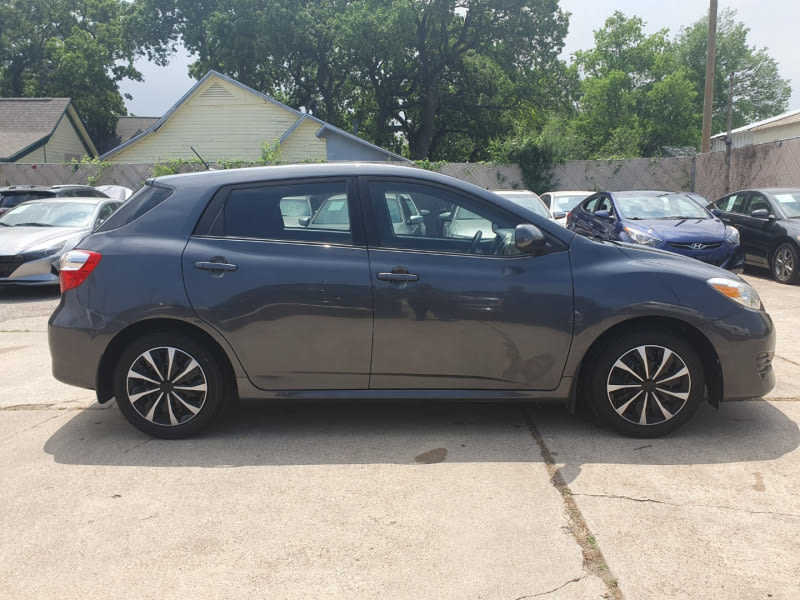 Toyota Matrix 2009 price $7,999