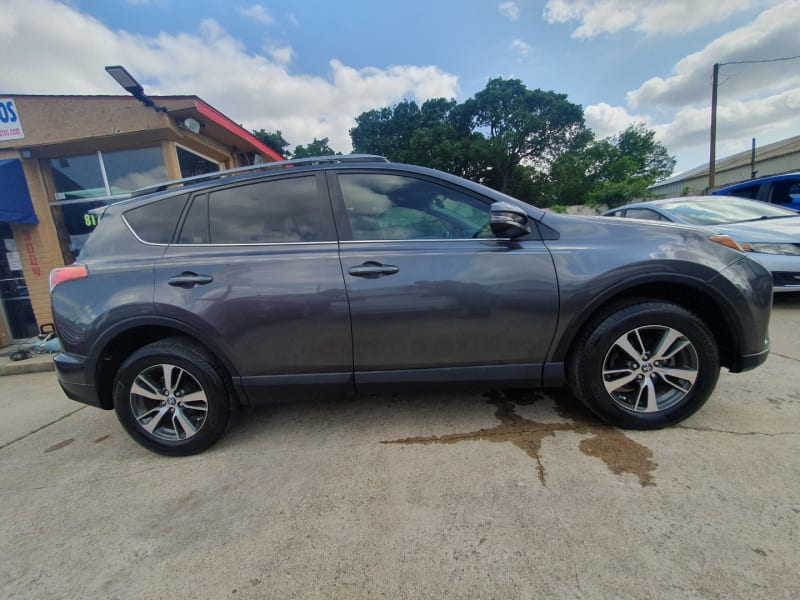 Toyota RAV4 2018 price $14,999