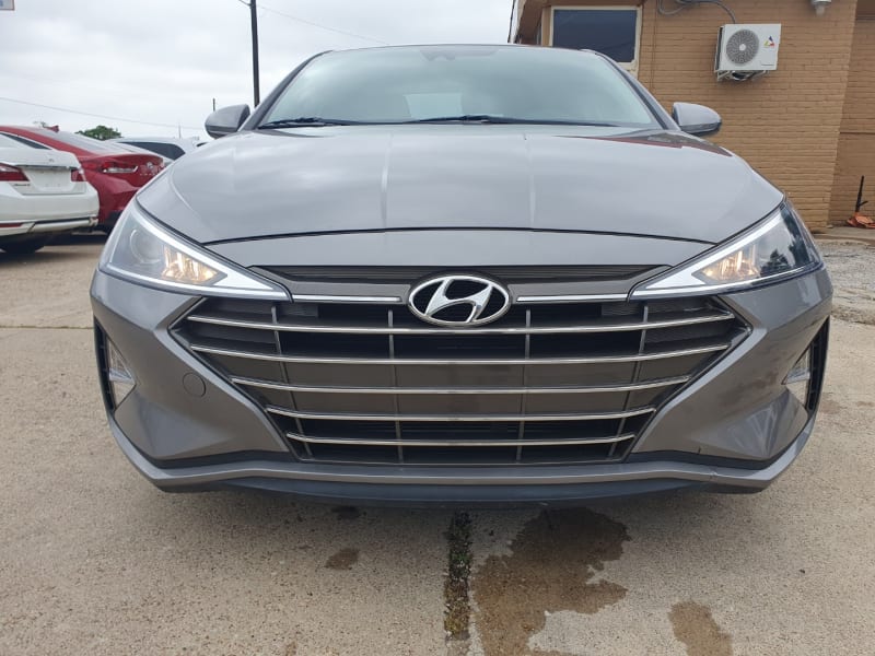 Hyundai Elantra 2020 price $9,999