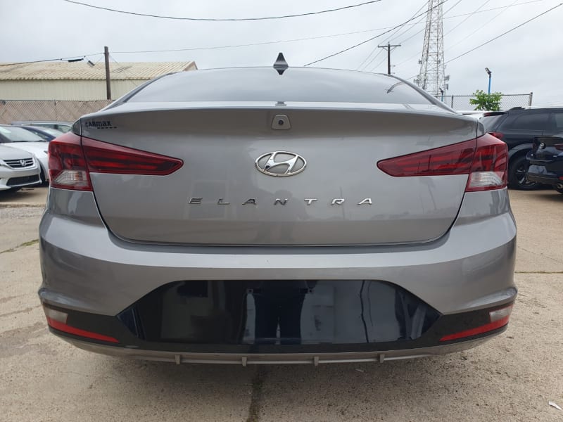 Hyundai Elantra 2020 price $9,999