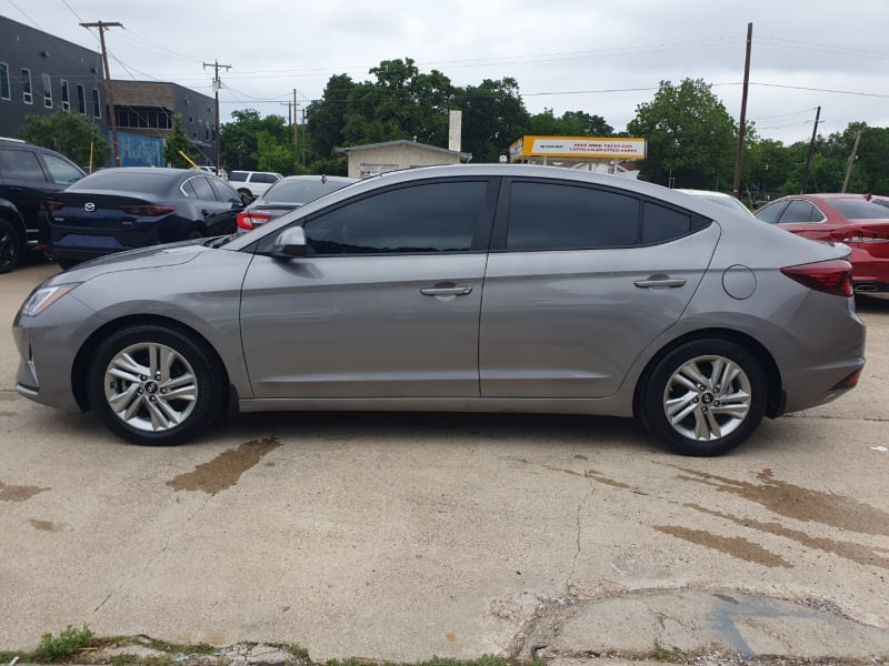 Hyundai Elantra 2020 price $9,999