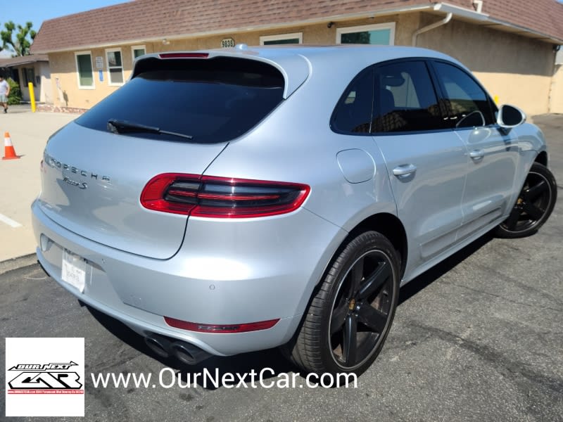 Porsche Macan 2016 price $34,999