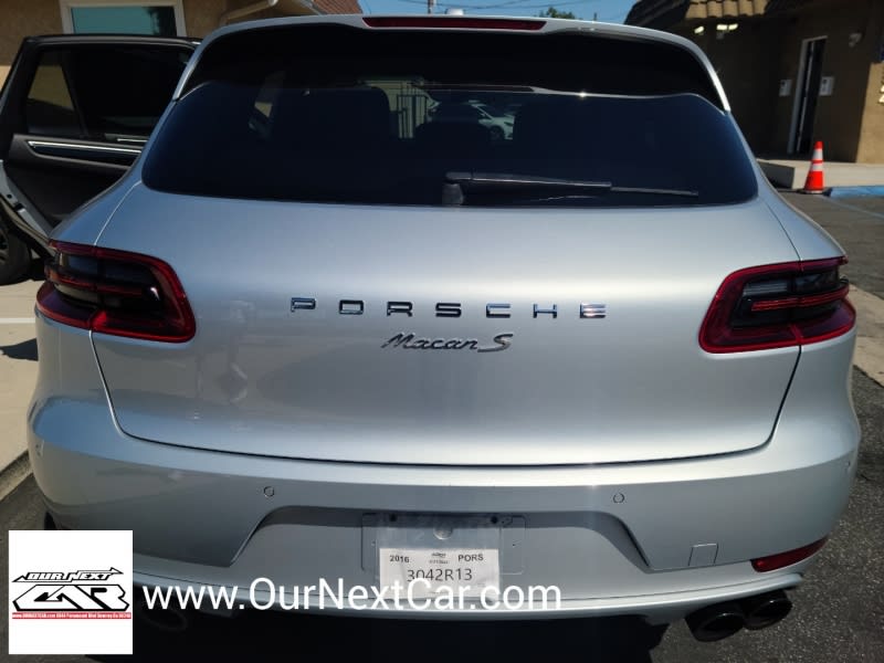 Porsche Macan 2016 price $34,999