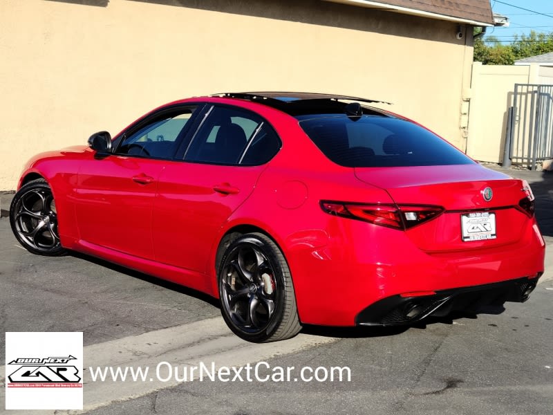 Alfa Romeo Giulia 2019 price $19,999