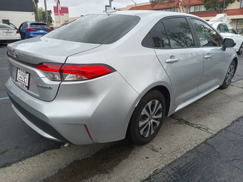 Toyota Corolla 2021 price $23,999