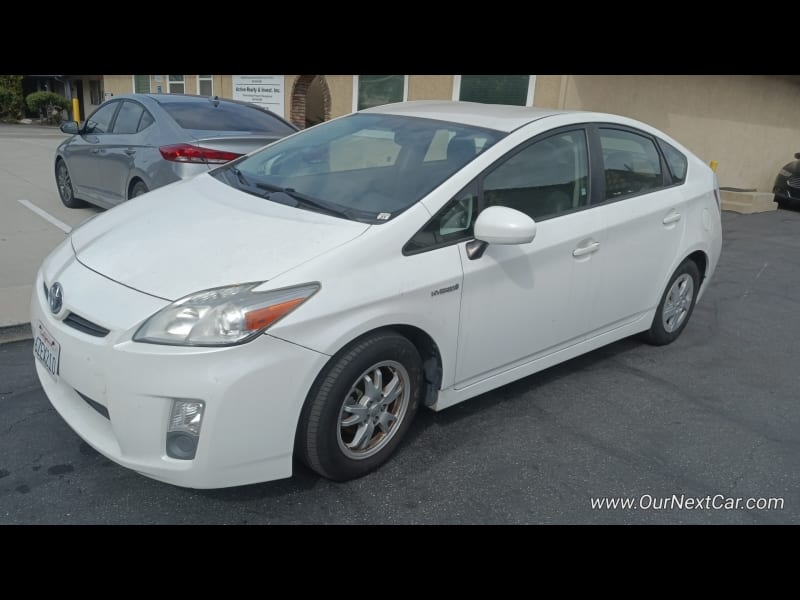 Toyota Prius 2010 price $9,999