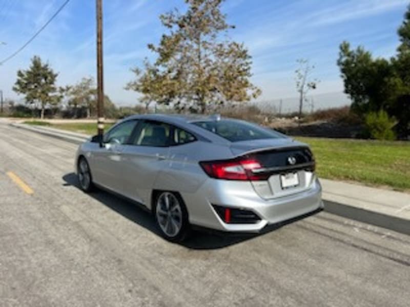 Honda Clarity Plug-In Hybrid 2018 price $18,999