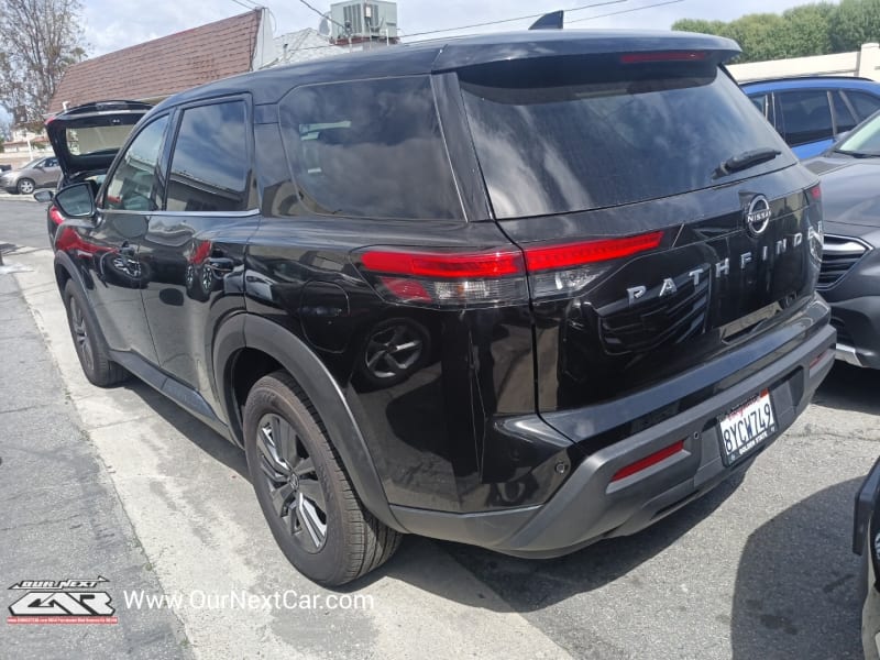 Nissan Pathfinder 2022 price $25,999