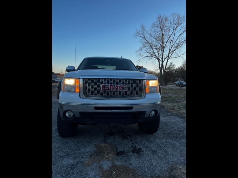 GMC Sierra 1500 2011 price $20,000