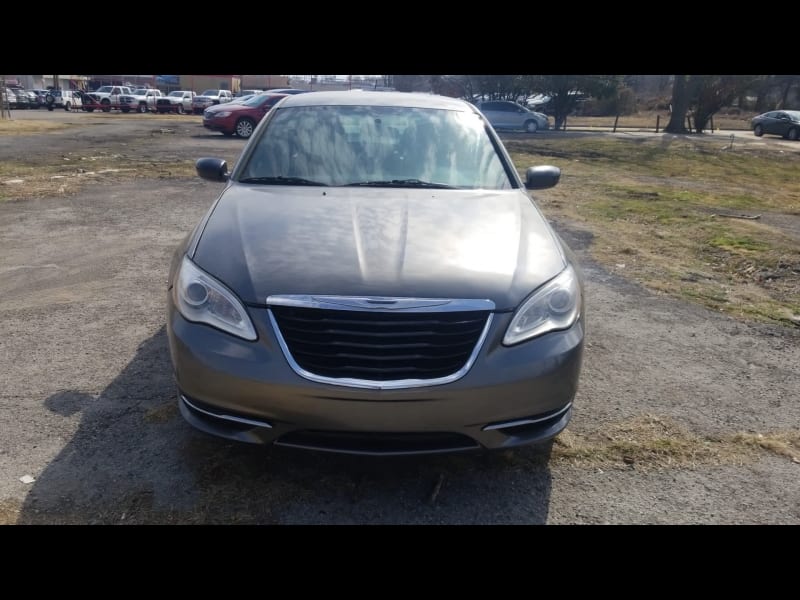 Chrysler 200 2013 price $7,500