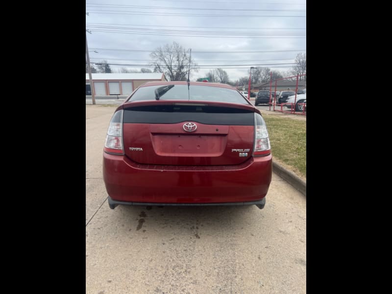 Toyota Prius 2005 price $5,000