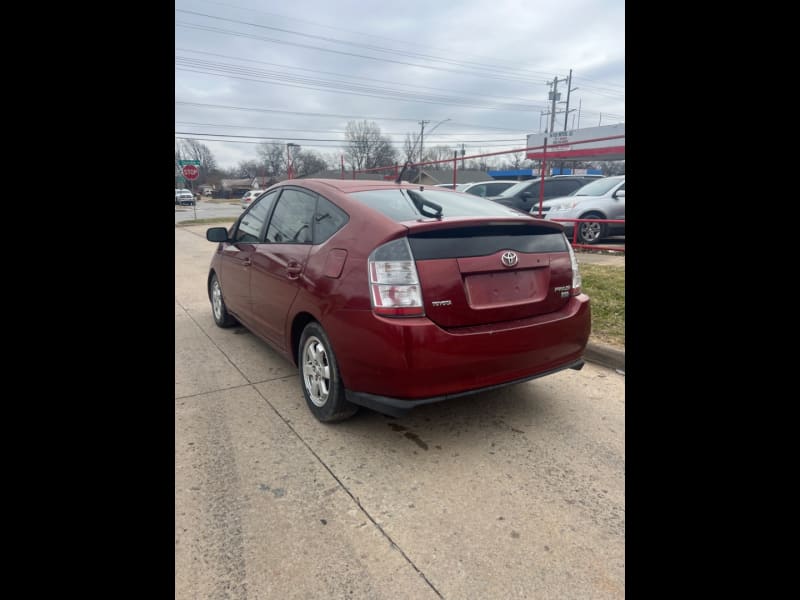 Toyota Prius 2005 price $5,000