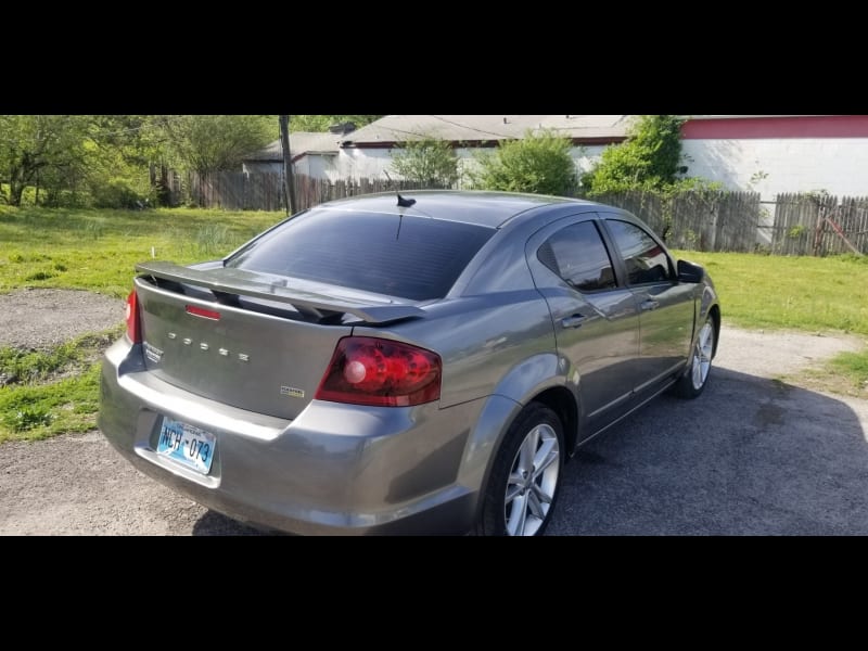 Dodge Avenger 2011 price $5,000