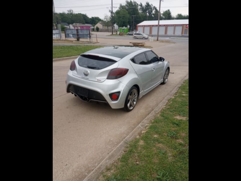 Hyundai Veloster 2013 price $9,995