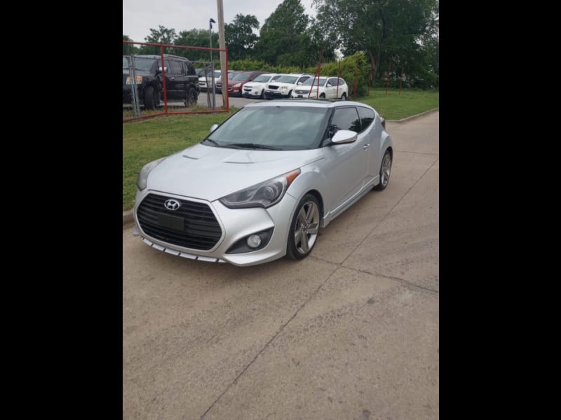 Hyundai Veloster 2013 price $9,995