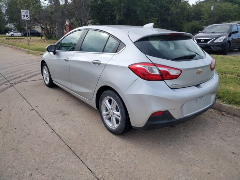 Chevrolet Cruze 2017 price $12,000