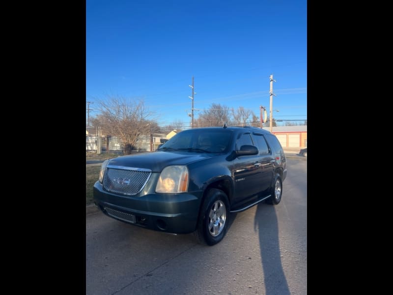 GMC Yukon Denali 2007 price $9,999