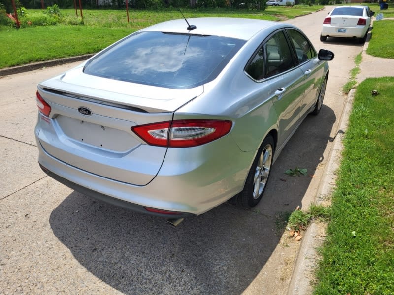 Ford Fusion 2014 price $10,999