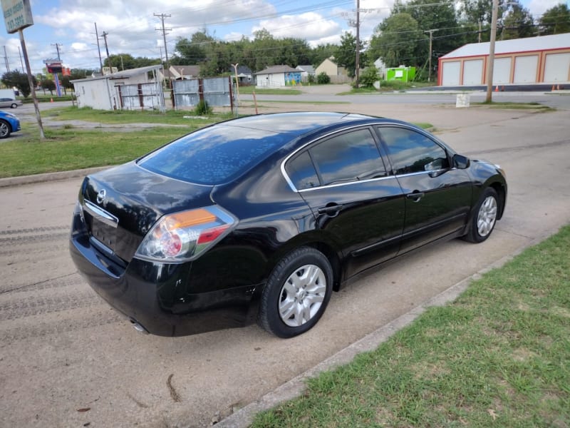 Nissan Altima 2010 price $4,000