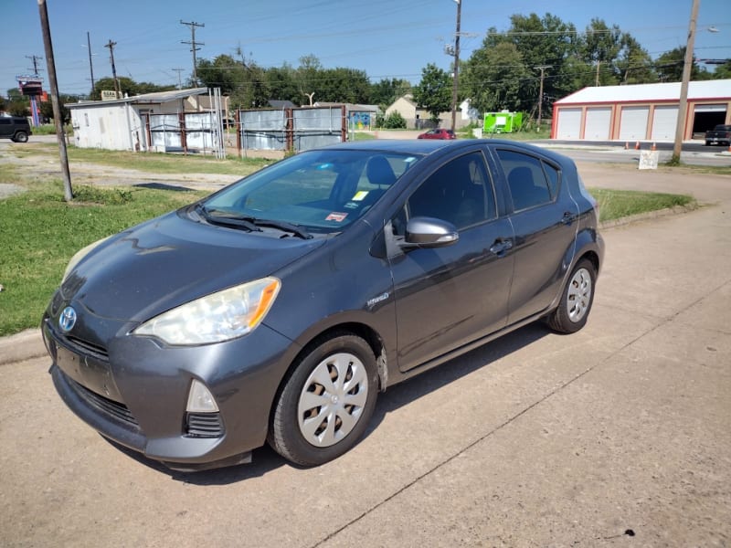 Toyota Prius c 2012 price $8,000