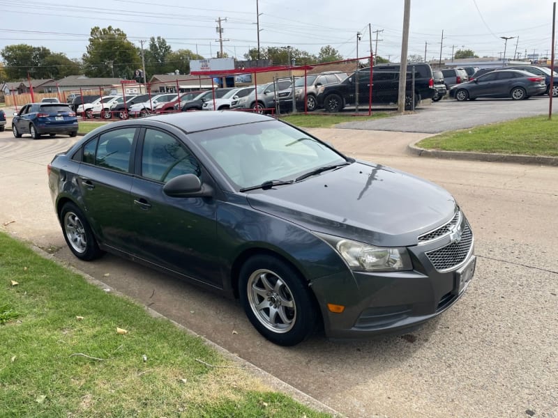 Chevrolet Cruze 2013 price $7,500