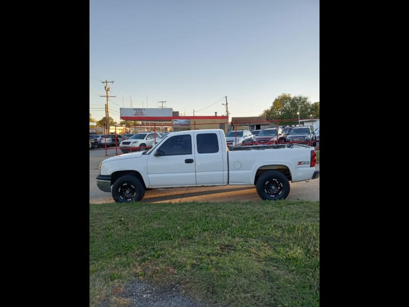 Chevrolet Silverado 1500 2004 price $5,000