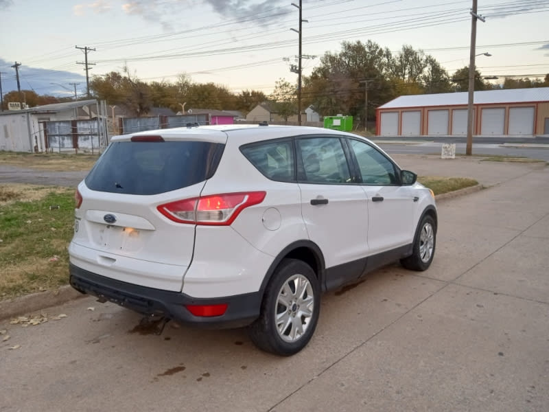 Ford Escape 2015 price $7,500