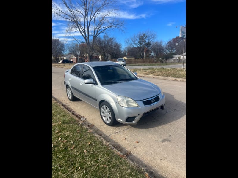 Kia Rio 2007 price $2,500