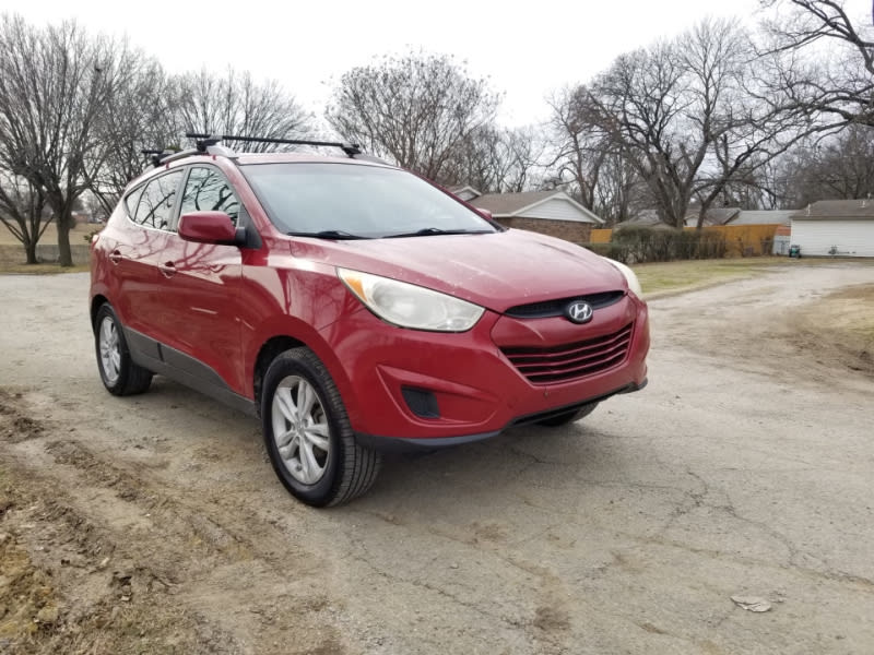 Hyundai Tucson 2010 price $5,000