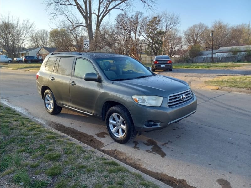 Toyota Highlander 2008 price $7,500