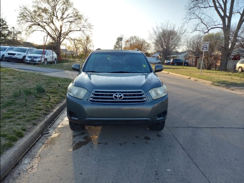 Toyota Highlander 2008 price $7,500