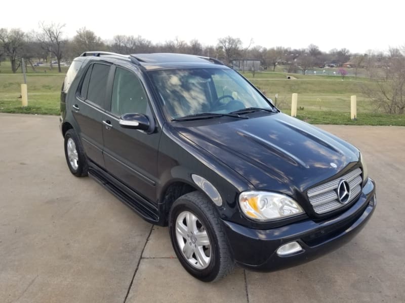 Mercedes-Benz M-Class 2005 price $5,000