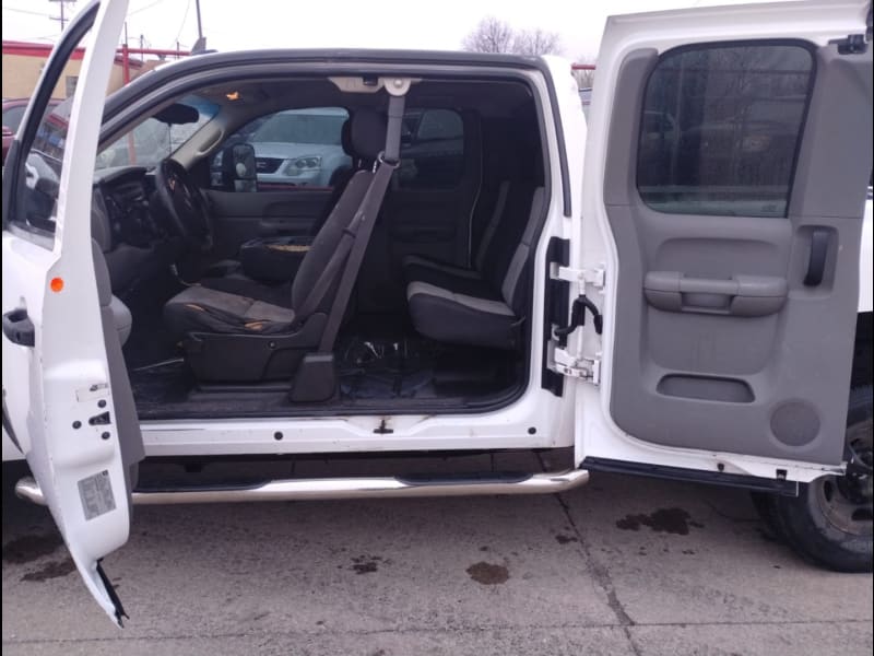 Chevrolet Silverado 2500HD 2008 price $7,000