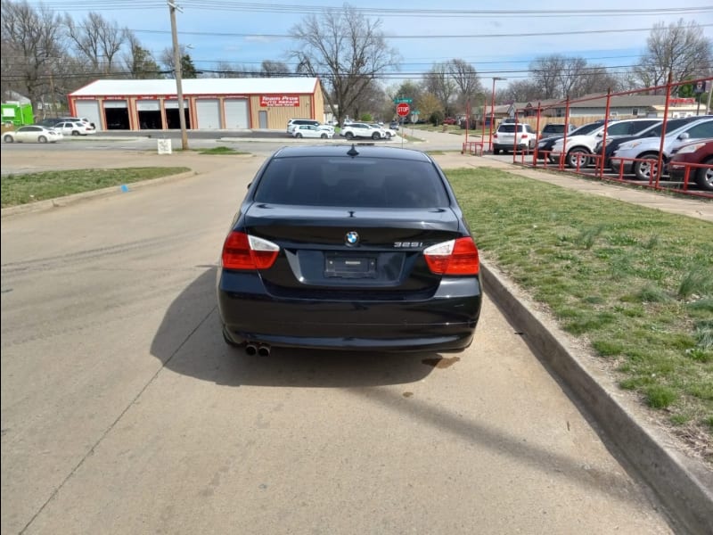 BMW 3-Series 2006 price $6,000