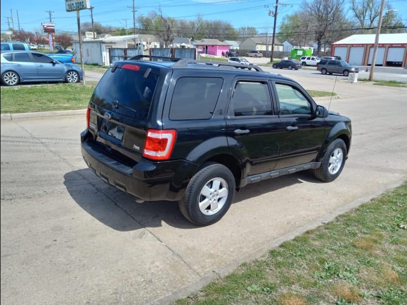 Ford Escape 2010 price $5,000