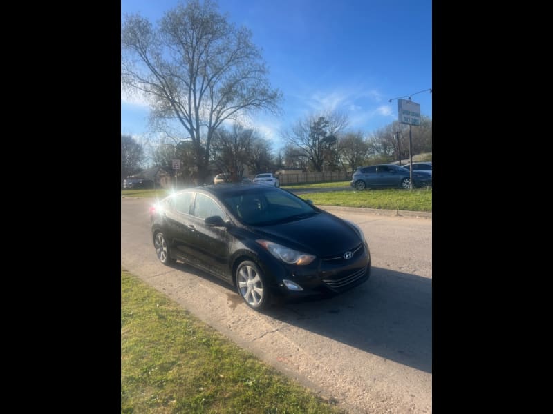 Hyundai Elantra 2011 price $3,999