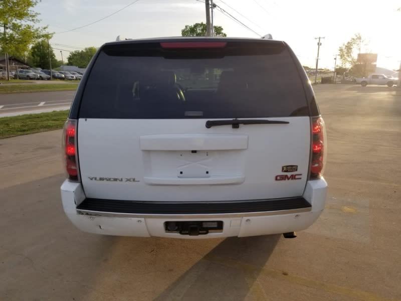 GMC Yukon XL 2007 price $7,500