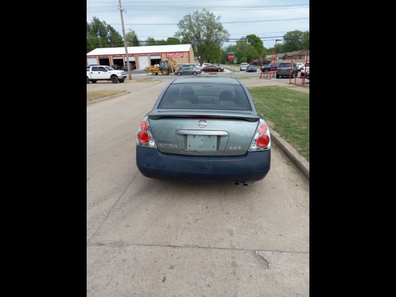 Nissan Altima 2005 price $3,000