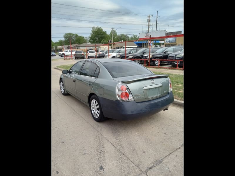 Nissan Altima 2005 price $3,000