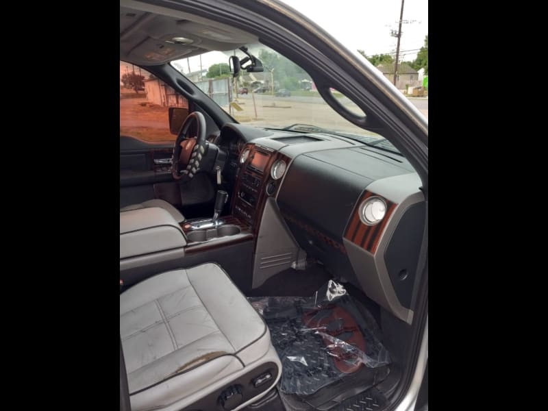 Lincoln Mark LT 2006 price $5,000