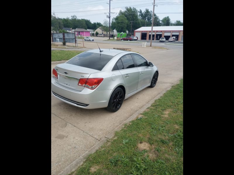 Chevrolet Cruze 2012 price $5,000