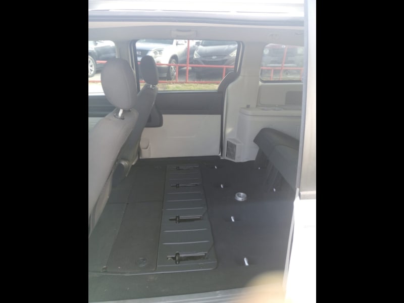 Dodge Grand Caravan 2009 price $6,000