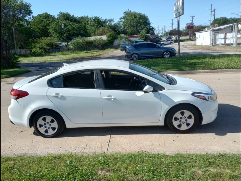 Kia Forte 2017 price $7,999