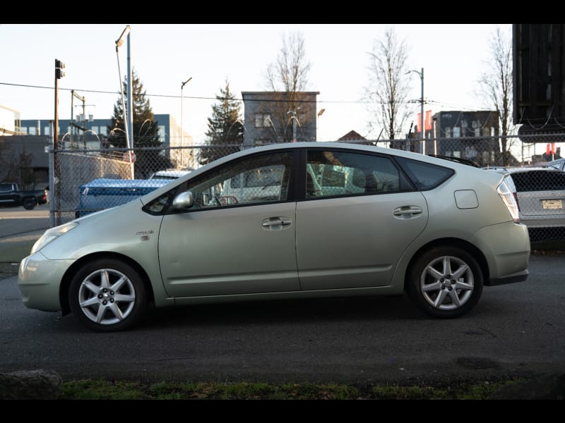 Toyota Prius 2006 price $8,888