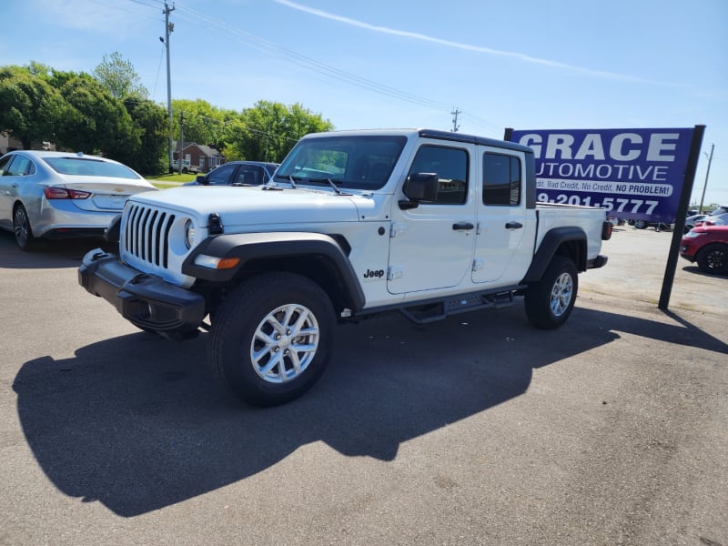 Jeep Gladiator 2023 price $35,999