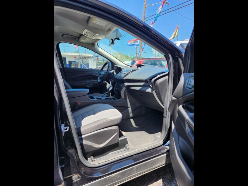 Ford Escape 2019 price $17,999